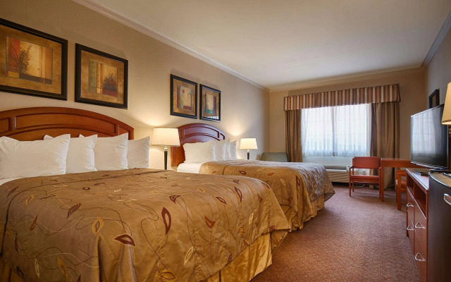 Best Western Cleveland Inn & Suites