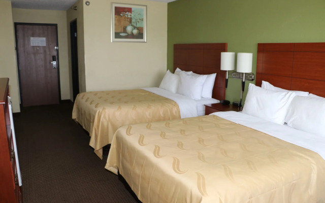 Quality Inn Evansville Eastland Area