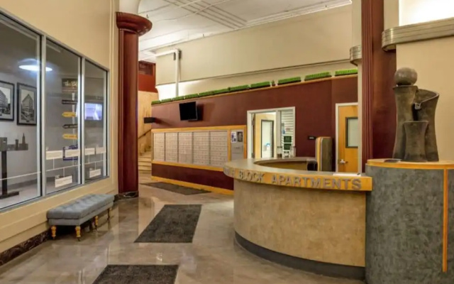Contemporary 2BR 2BA Apartment In Downtown Indianapolis by CozySuites
