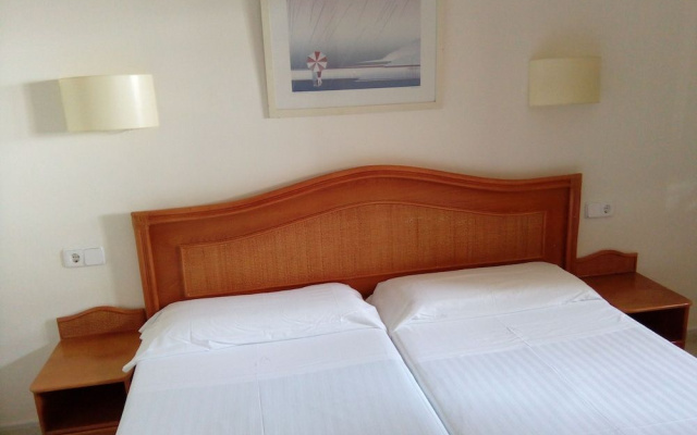 Apartamentos Aromar