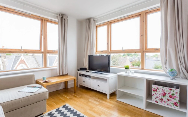 Fantastic Penthouse 1BR with Amazing City Views