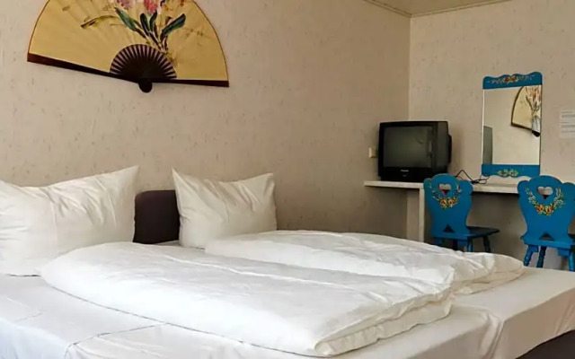Lotus Hotel