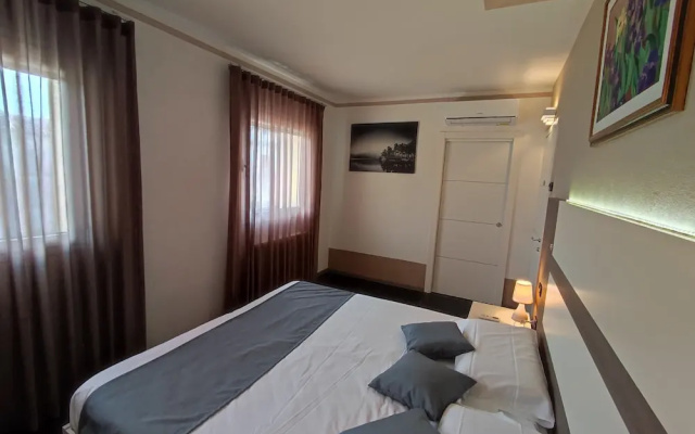 Therra Lodge