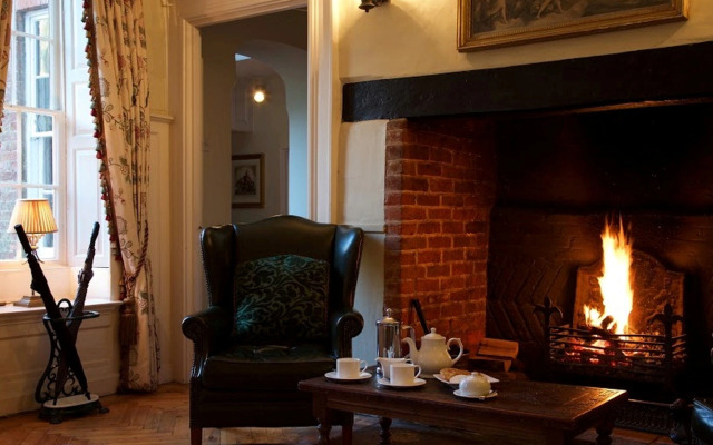 Flitwick Manor