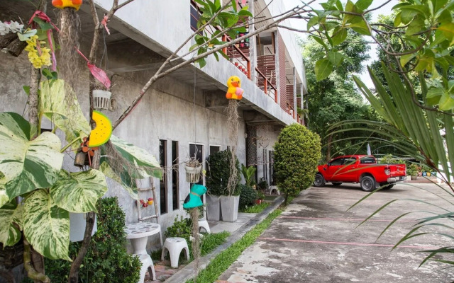 Shanya Guesthouse