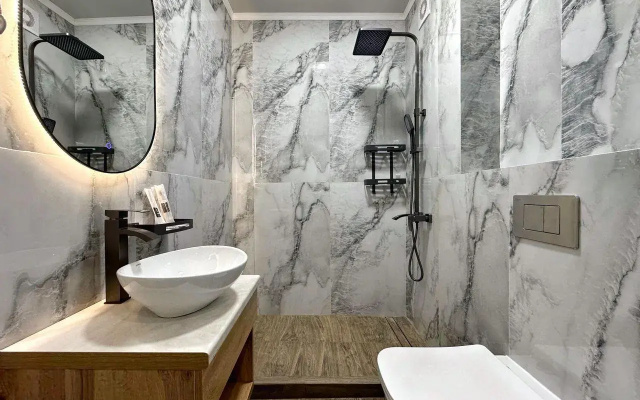 Boutique Hotel 108 (Бутик 108)