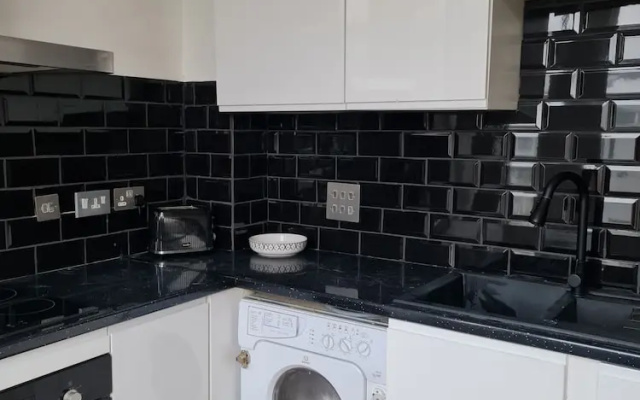 Stunning 3-bed Apartment in Heart of Cardiff Bay