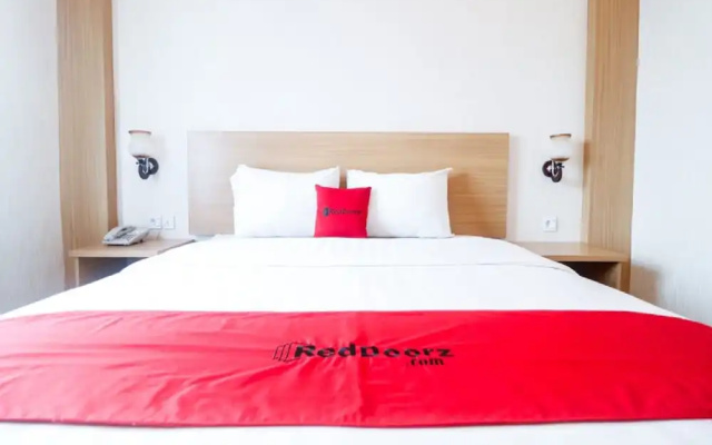RedDoorz Plus near Senopati 2
