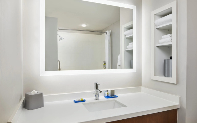 Holiday Inn Express Palatka Northwest by IHG