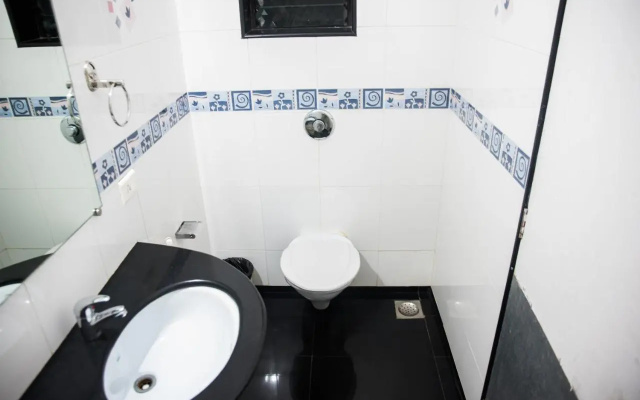 10765 Hotel Tanish