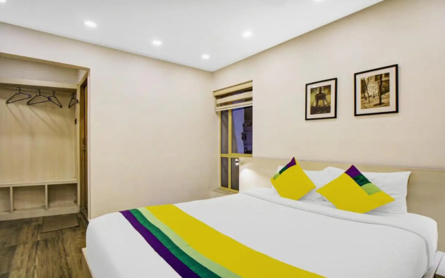 Itsy Hotels Transit Express Near Sealdah Station