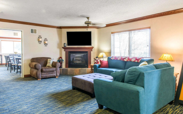 Quality Inn & Suites Titusville