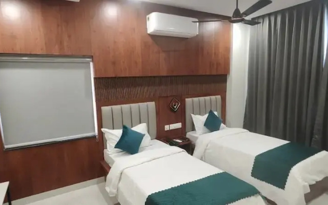 Vaishnavi Inn