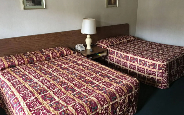 Parkway Inn