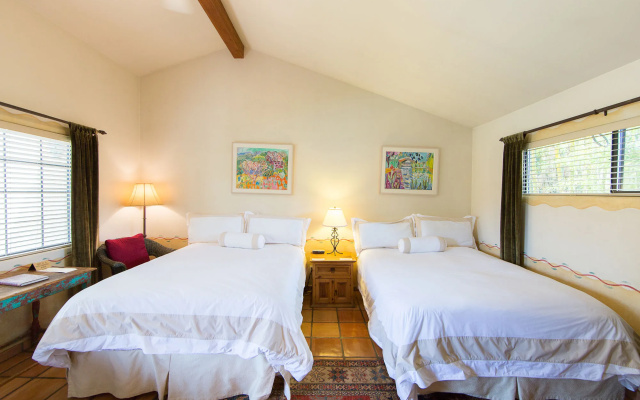 Blue Iguana Inn