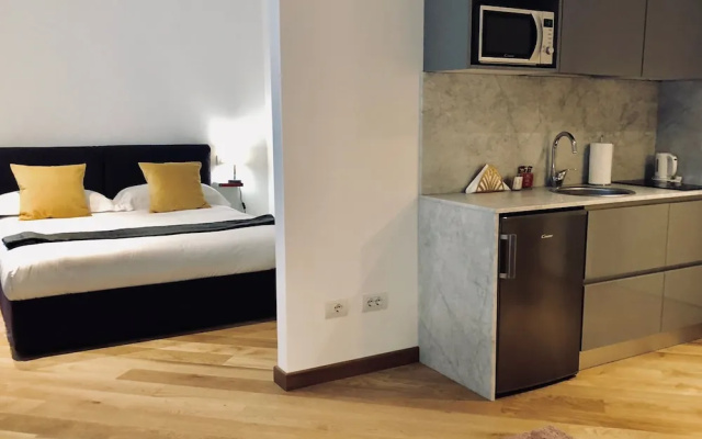 Palazzina B Contemporary Studio