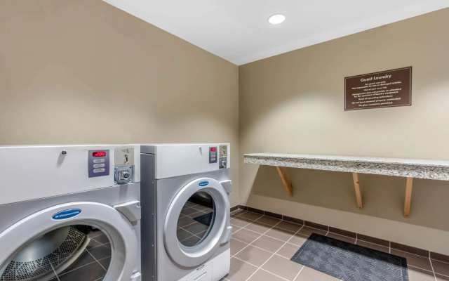 MainStay Suites St Louis Airport