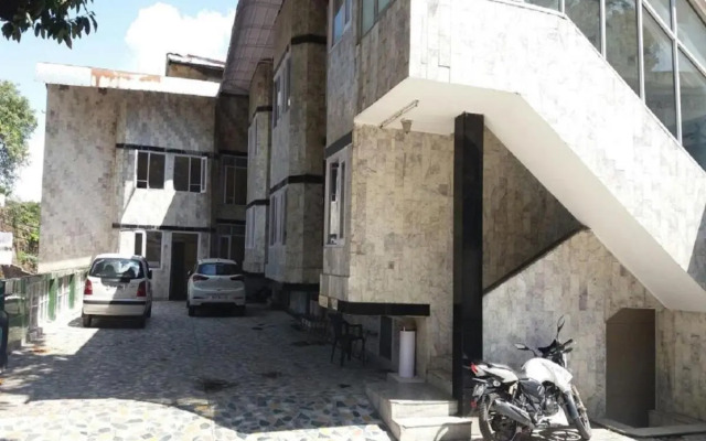 Hotel Charlene - Mall Road, Mussoorie
