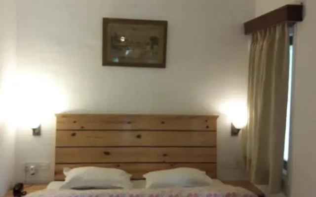 The HIve Cottage
