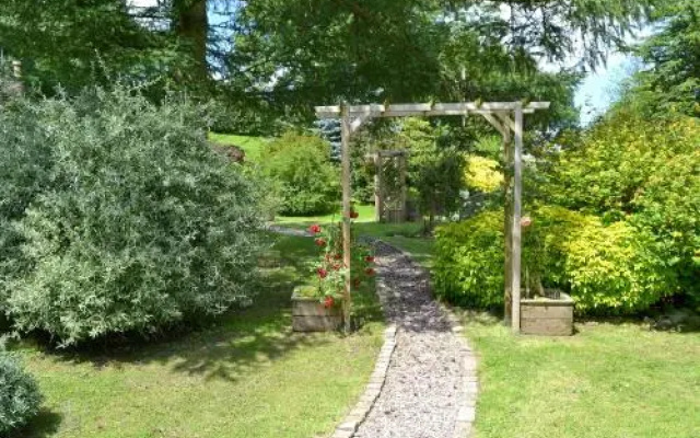 Honeysuckle Cottage