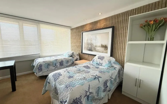 Ocean Drive 21 304