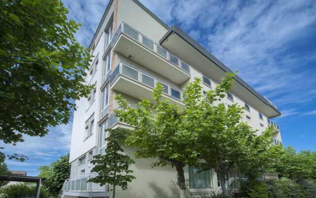 Отель Rinaldi Hotel Италия, Римини - отзывы, цены и фото номеров - забронировать отель Rinaldi Hotel онлайн вид на фасад