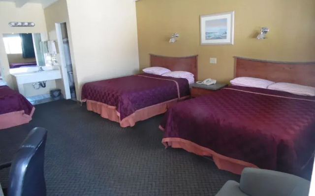 Trails Motel
