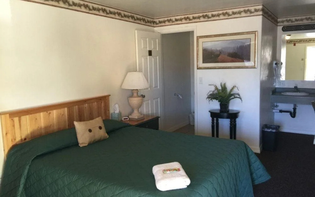 Rustic Inn Motel