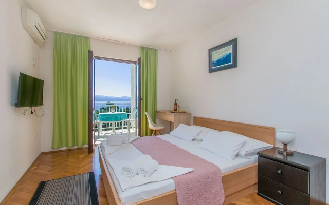 Apartments Maras