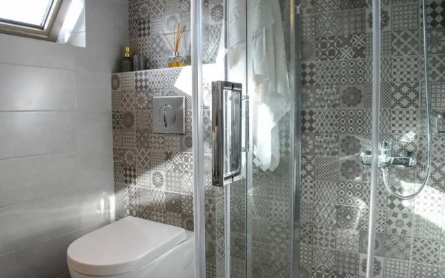 Stone studio/Amazing seaview/1km to the beach