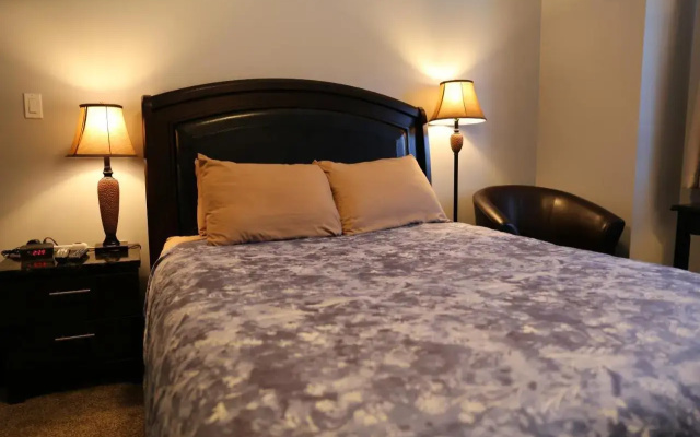 Downtown Whitehorse 4 bedrooms deluxe condo