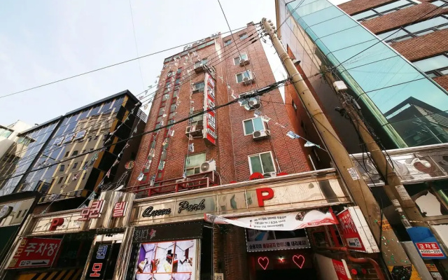 hotelImage