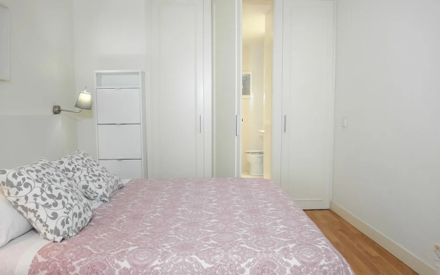 Apartamentos Escultor Madrid