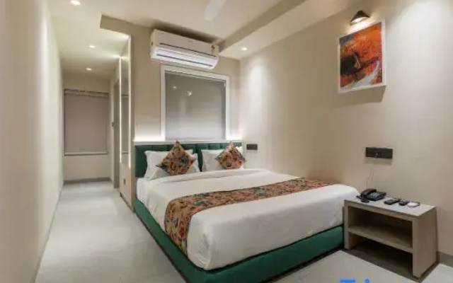 Hotel Redvibe-A Unit of RVS Groups