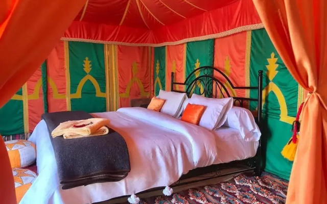 Luxury Maktoub