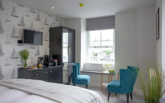 Golden Vanity, Maritime Suites, Brixham
