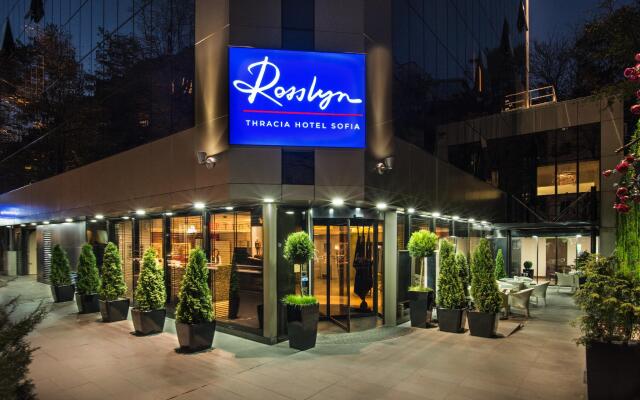 Rosslyn Thracia Hotel вид на фасад