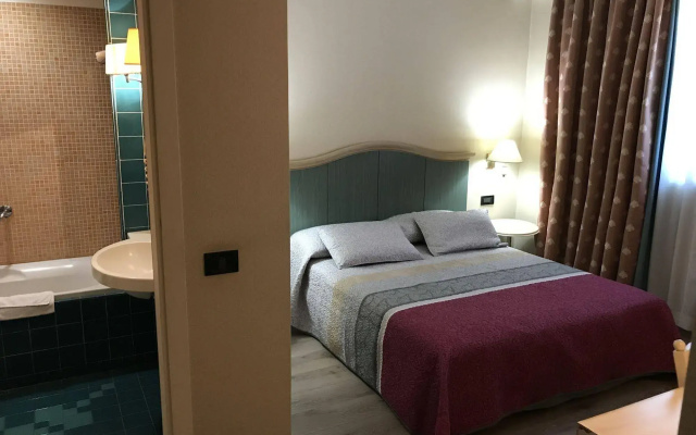 Green Park Hotel