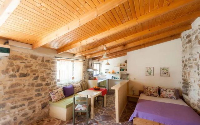 Orgon Farm Village Houses