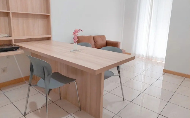 Good And Comfortable 2Br M-Town Residence Apartment