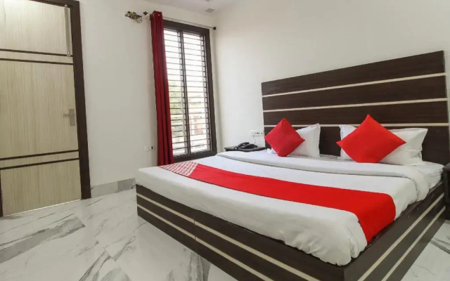 Hotel Hira Ganga by OYO Rooms