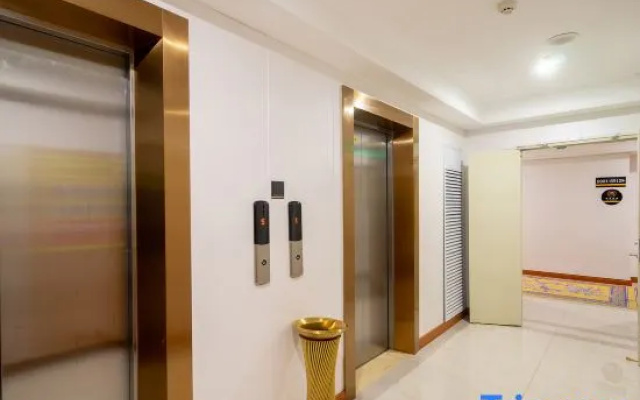 New pearl Hotel