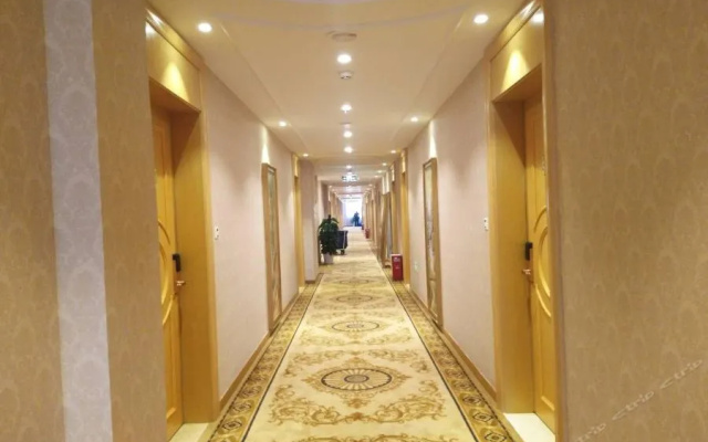 Vienna Hotel (Chongqing Hechuan High-speed Railway Station)