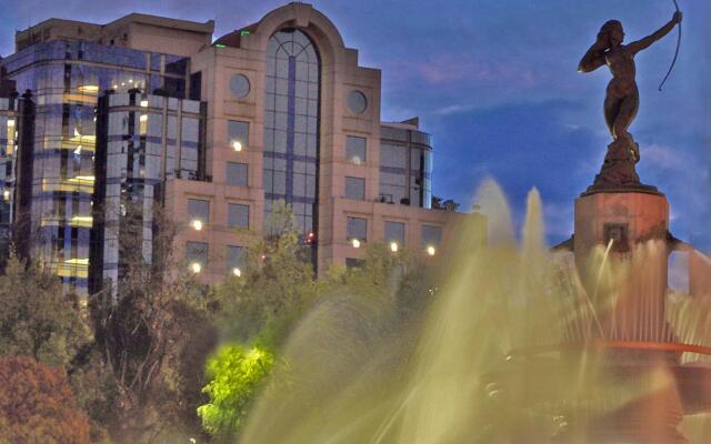 Marquis Reforma Hotel And Spa Мехико вид на фасад
