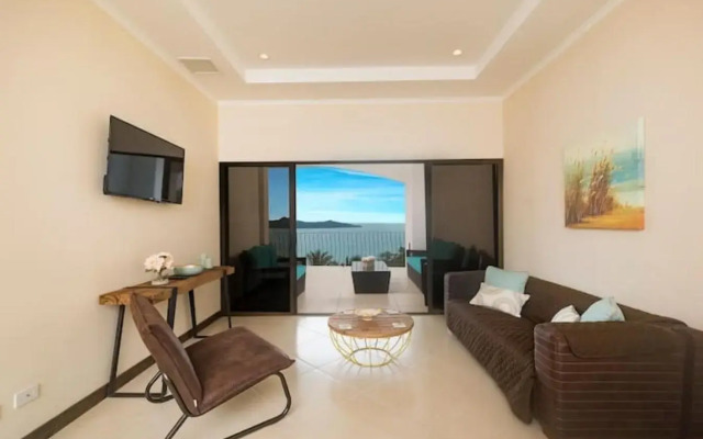 Playa Flamingo, Stunning Sunset View Condominium Flamingo Towers 17