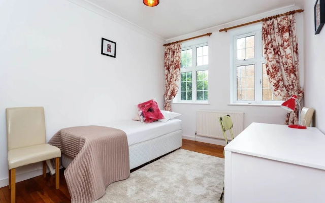 Veeve - Wimbledon Close