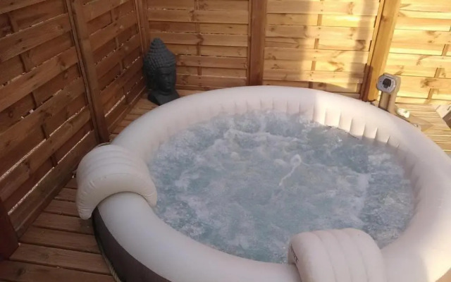 Tiny House & Spa