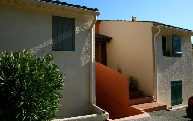 Coquet appartement dans mazet Ste Maxime (Riviera) classé 3