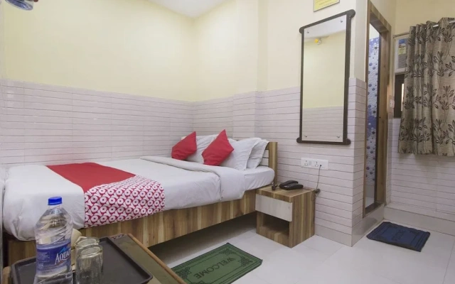 OYO 16792 Bidhan Plaza