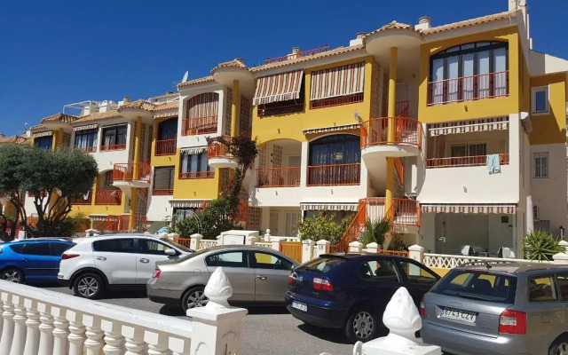 Sunny apartament near La Mata beach